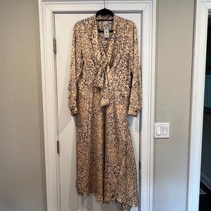 River Island Long Sleeve Tie Neck Dress / US 16, UK 16, EUR 42 / Leopard
